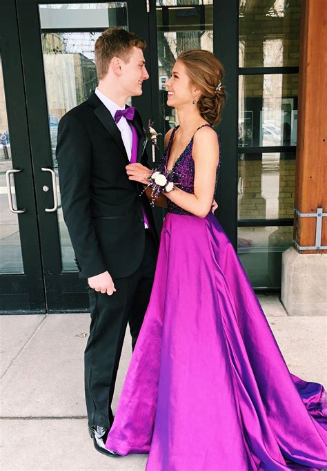 cute couple prom pictures|More.